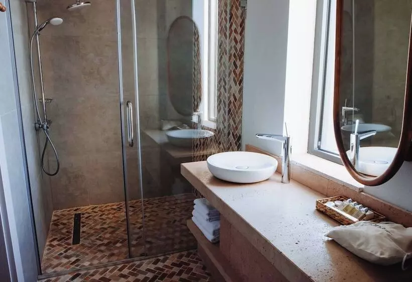 هتل Pana Boutique