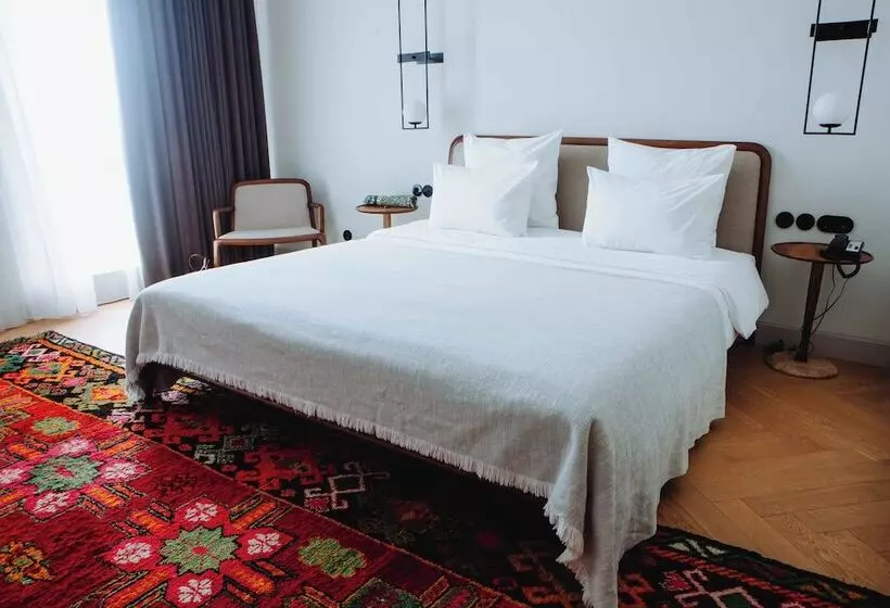 هتل Pana Boutique