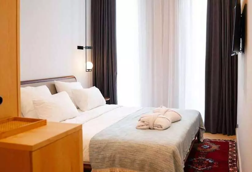 هتل Pana Boutique