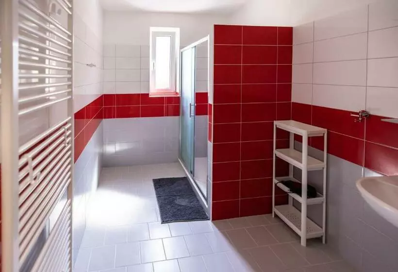 پانسیون Penzion Na Obci Třeboň
