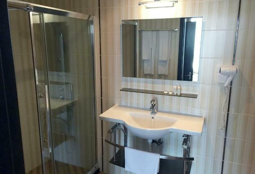 هتل Calypso Apartments