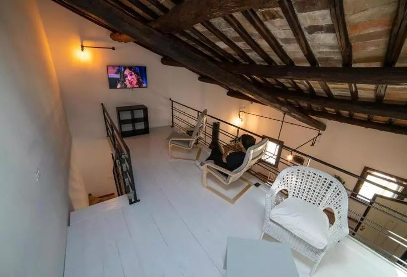 Majatalo La Residenza Dei Priori