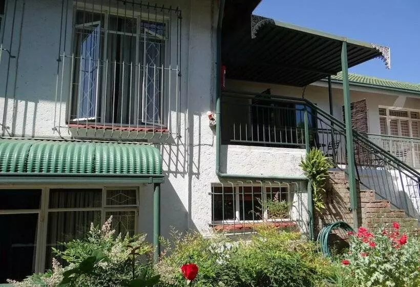 Bed and Breakfast Agterplaas Guesthouse Pty Ltd