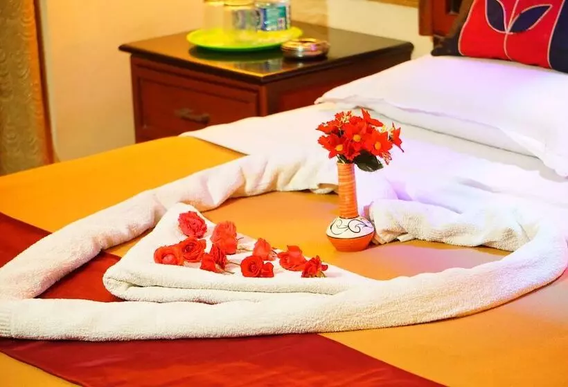 هتل Annai Residence