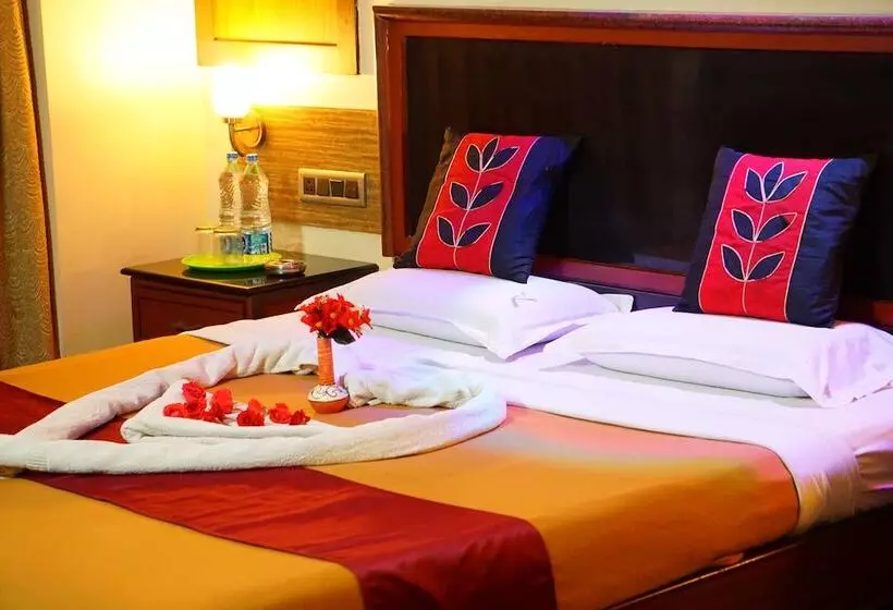 هتل Annai Residence