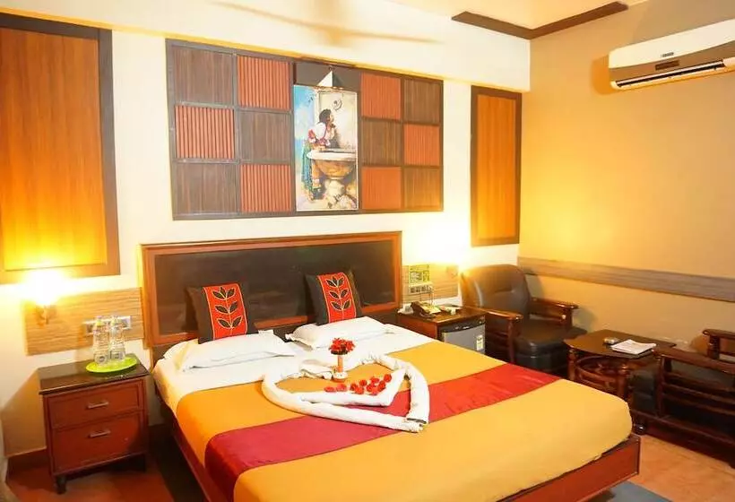 هتل Annai Residence