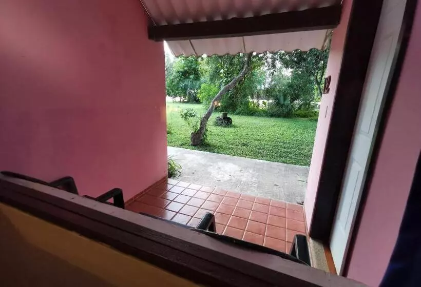 هتل Doralba Inn Chichen