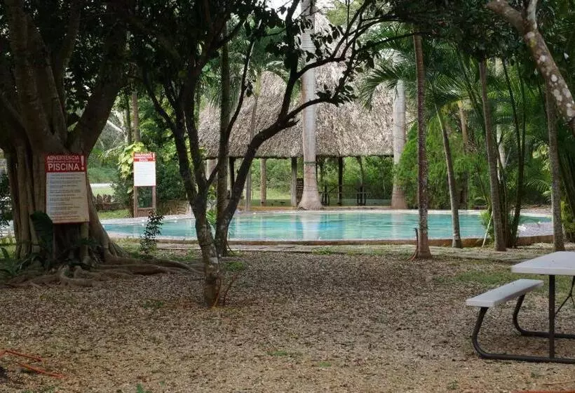 هتل Doralba Inn Chichen