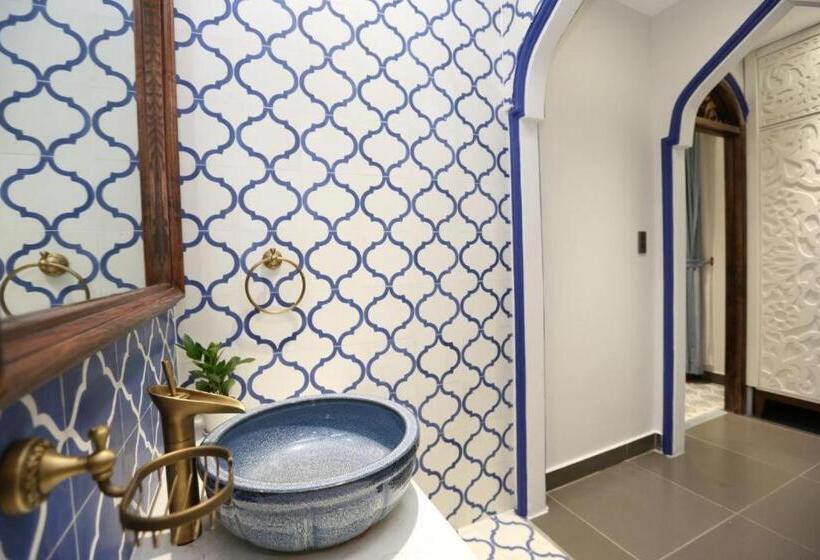 Duc Vuong Saigon Hotel   Bui Vien