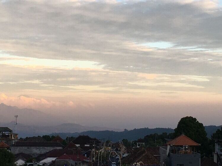 ホテル Made Oka Homestay And Warung