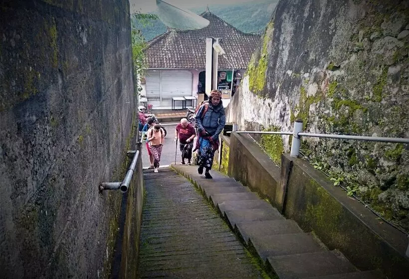 호텔 Made Oka Homestay And Warung