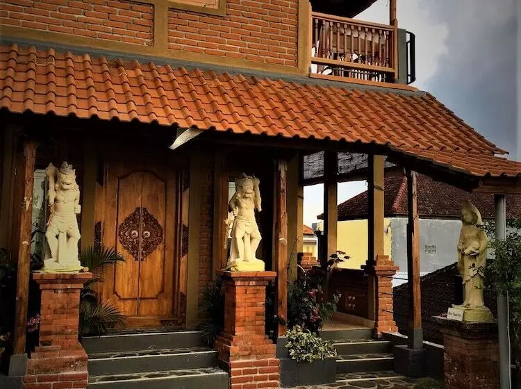 호텔 Made Oka Homestay And Warung