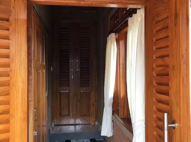 호텔 Made Oka Homestay And Warung