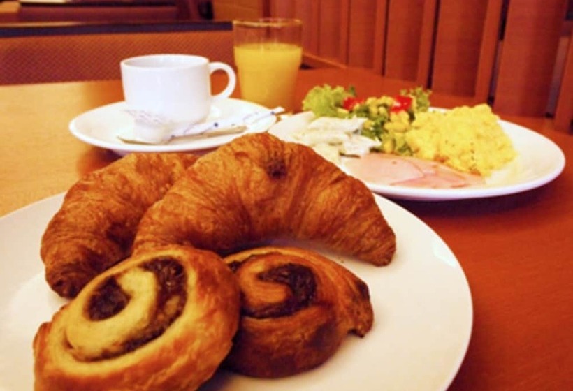 בית מלון כפרי Route Inn Chitose Ekimae