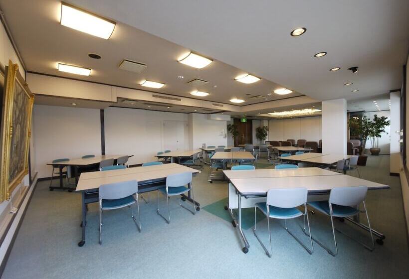 Отель Route Inn Ueda Route 18