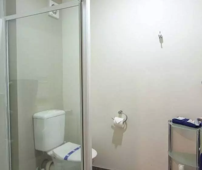 مُتل Landmark Manor