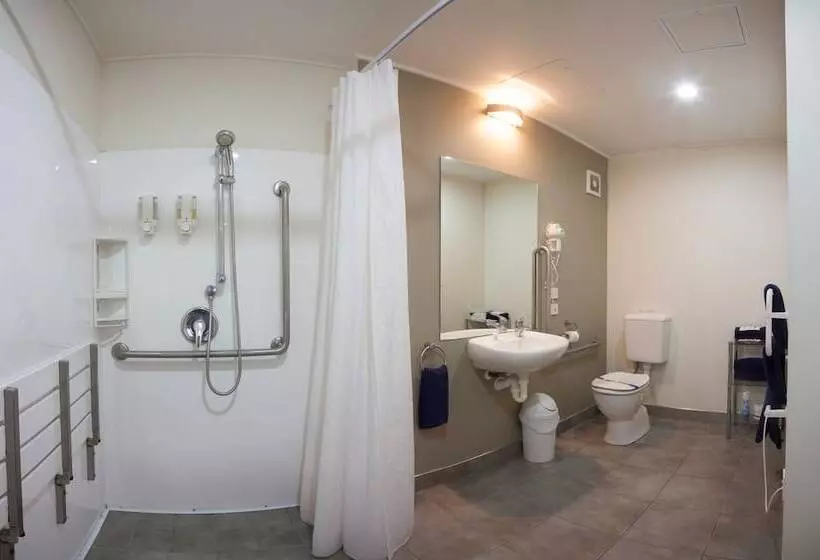 مُتل Landmark Manor