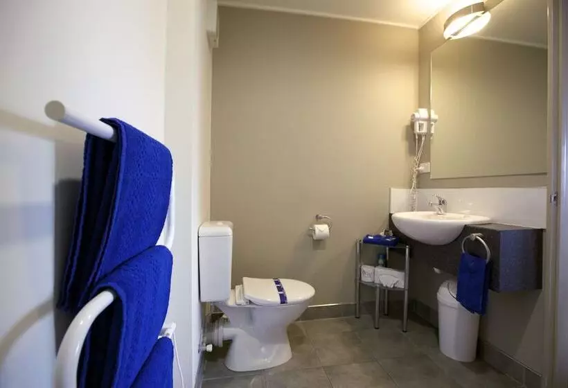 مُتل Landmark Manor