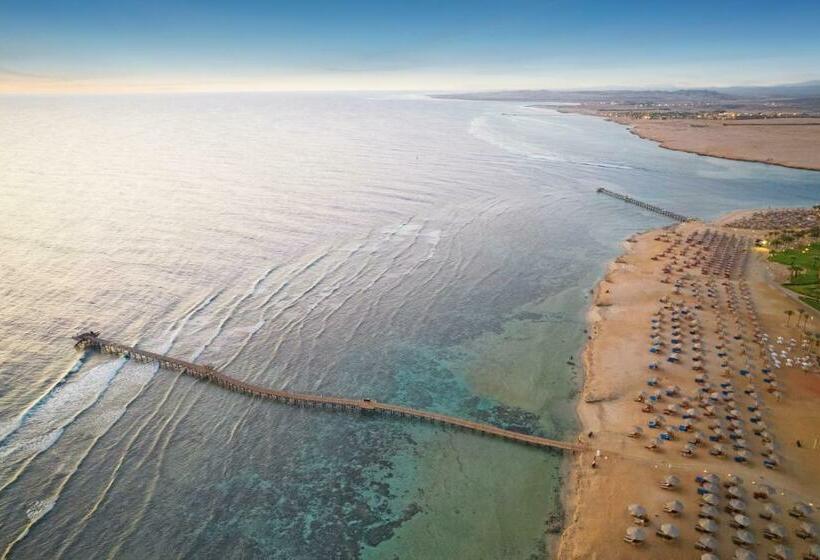 استراحتگاه Pickalbatros Oasis Port Ghalib