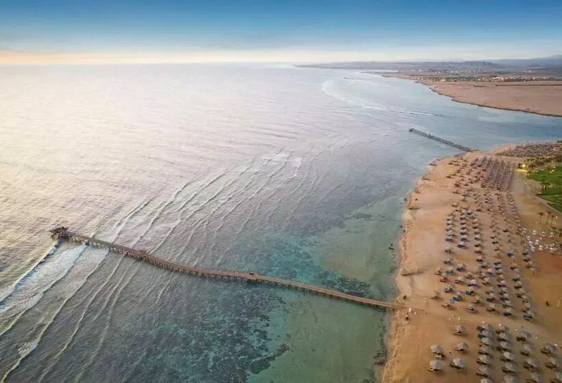 استراحتگاه Pickalbatros Oasis Port Ghalib