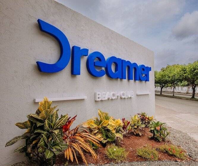 Hostel Dreamer Beach Club