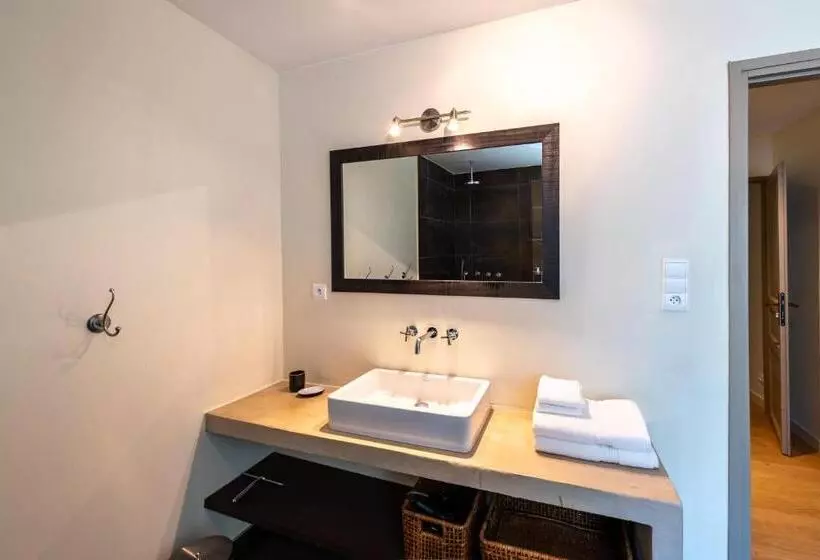 Aamiaismajoitus (B&B) Maison D Hôtes Les Caroubiers