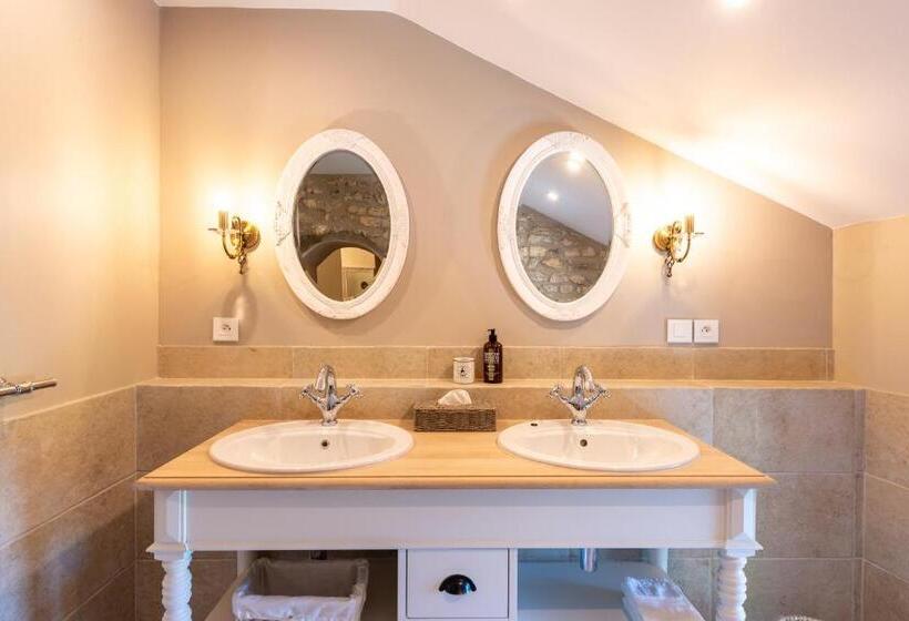 住宿加早餐  Maison D Hôtes Les Caroubiers