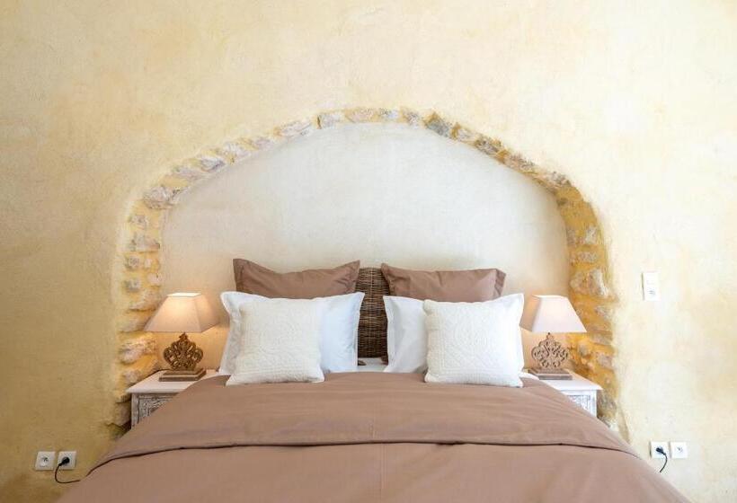 住宿加早餐  Maison D Hôtes Les Caroubiers