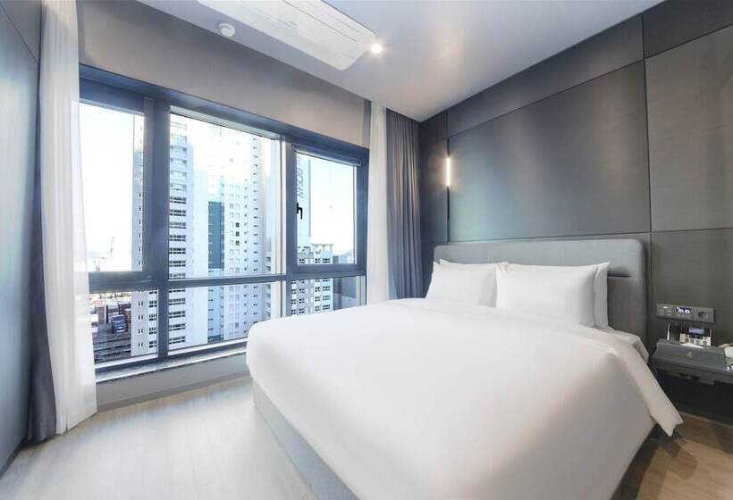 City Hotel The Busan Metro