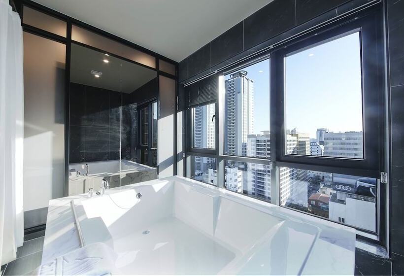 City Hotel The Busan Metro