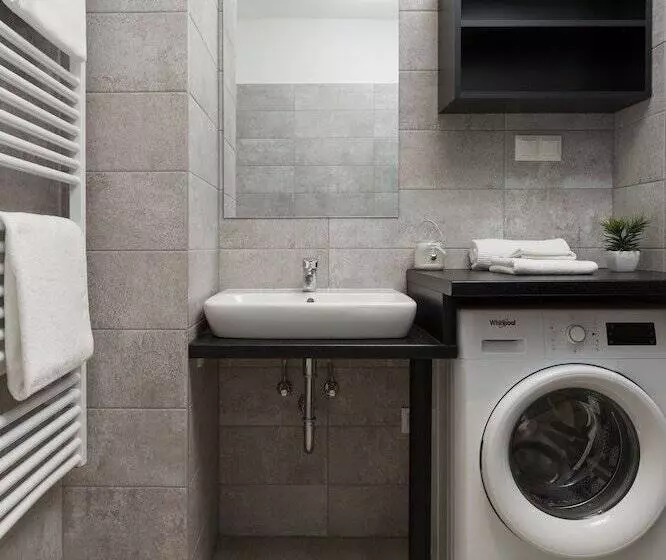 هتل Parizs Garden Apartments