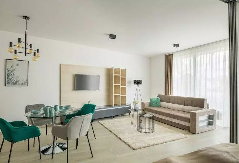 هتل Parizs Garden Apartments