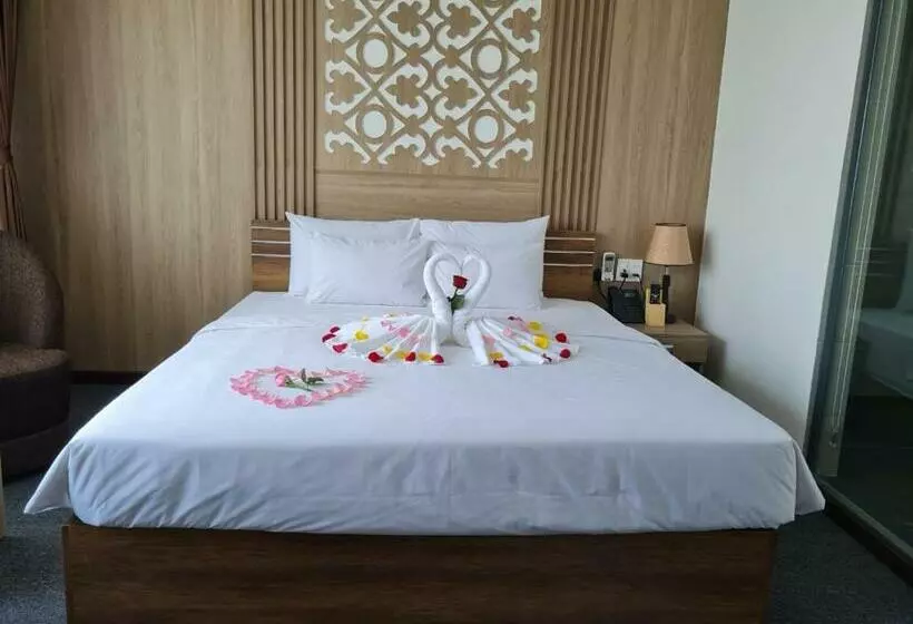 Pearl Beach Hotel Quy Nhon