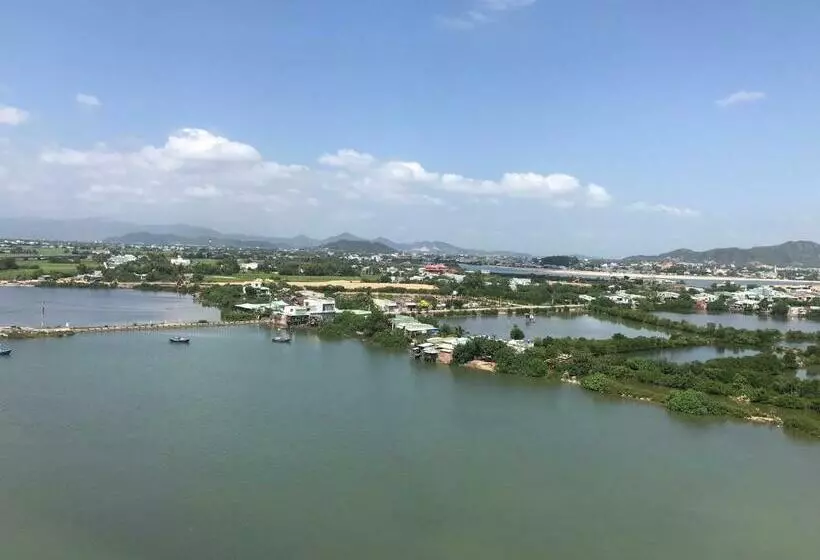 Pearl Beach Hotel Quy Nhon