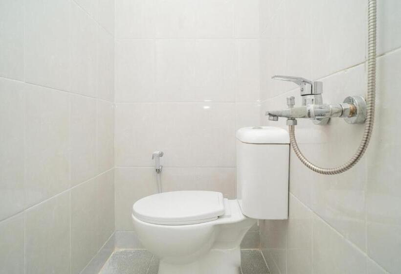 فندق Reddoorz Near Sarinah Jakarta