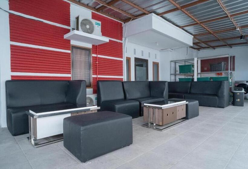 فندق Reddoorz Near Sarinah Jakarta