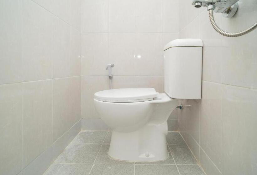 فندق Reddoorz Near Sarinah Jakarta