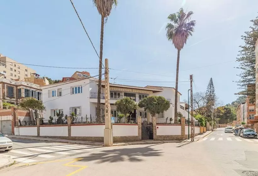 پانسیون Ayz Silvela Auto Check In Property