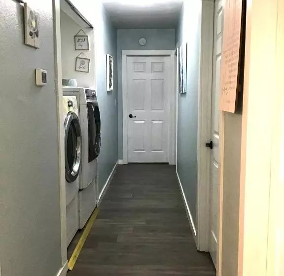 Majatalo Garden Clara