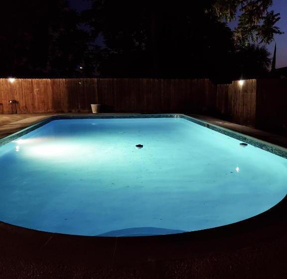 بنسيون Garden Clara