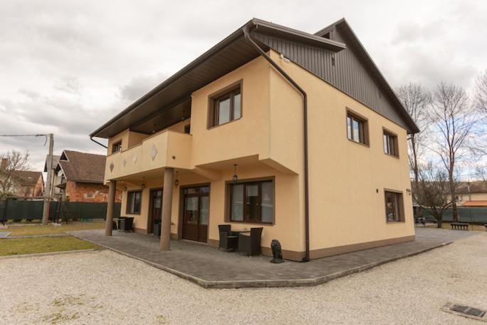 پانسیون Pansion San