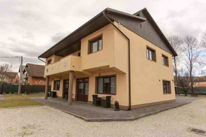 پانسیون Pansion San