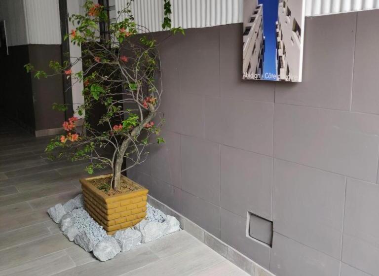 هتل La Maison De Kouadio