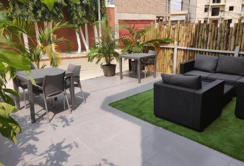 هتل La Maison De Kouadio