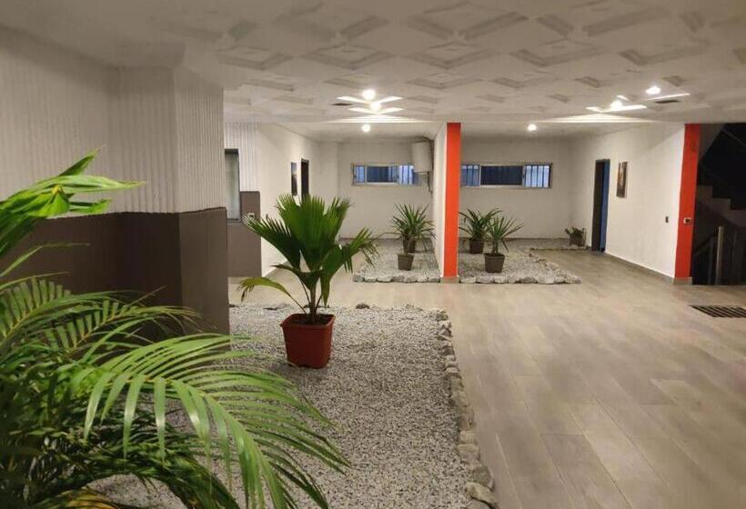 هتل La Maison De Kouadio