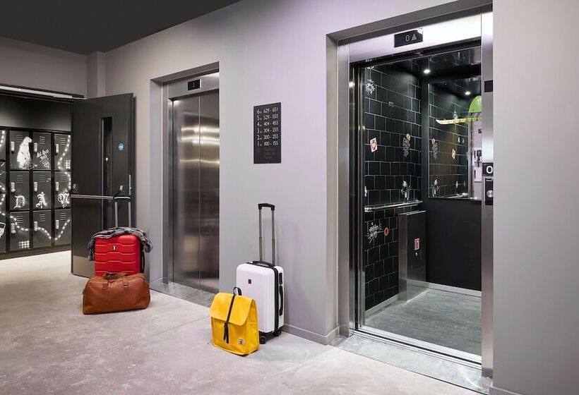 فندق Moxy Bristol