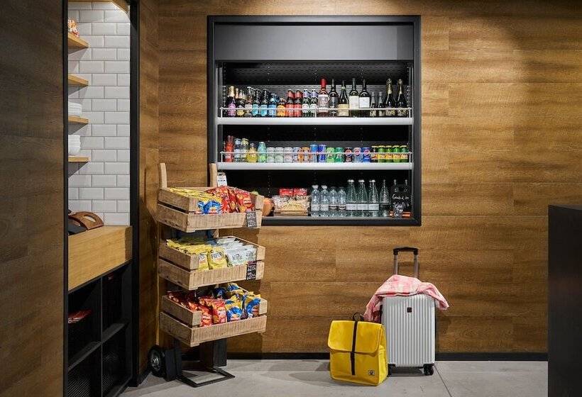 فندق Moxy Bristol