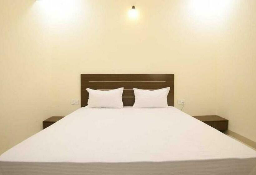 Hotel Spot On 87422 Krishna