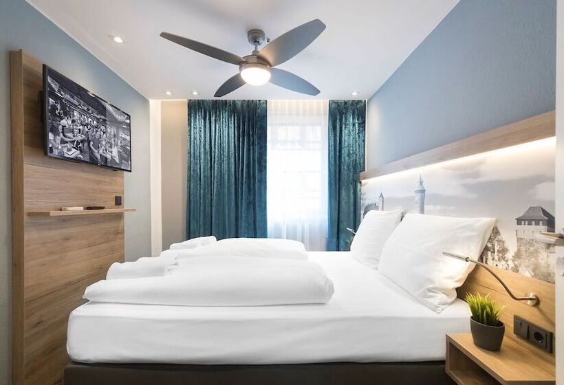 Riverview Apartments By Daspaul