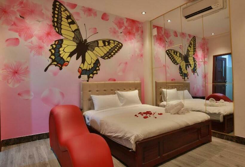 Lotus Hotel The Cupid Room
